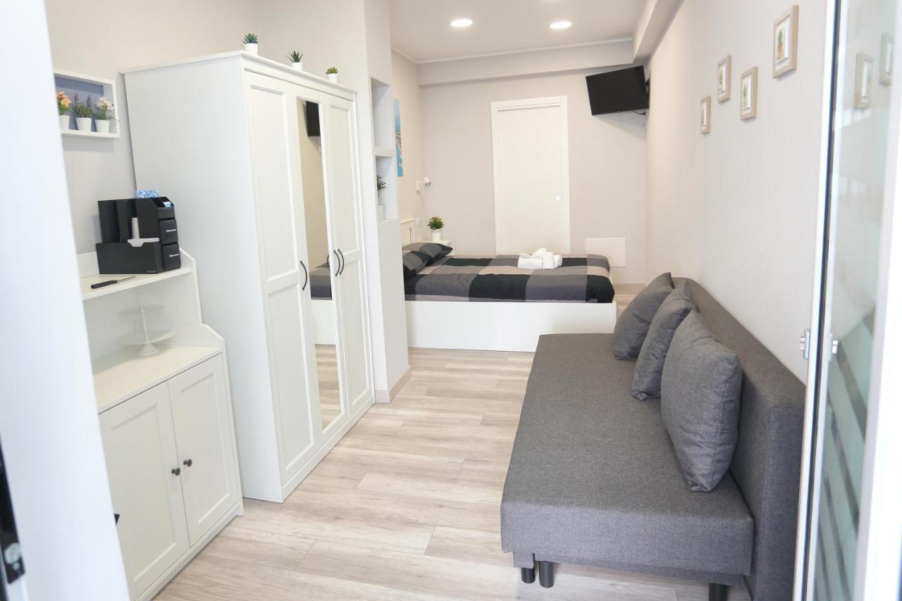 Ag Luxury Rooms Джардіні-Наксос Екстер'єр фото